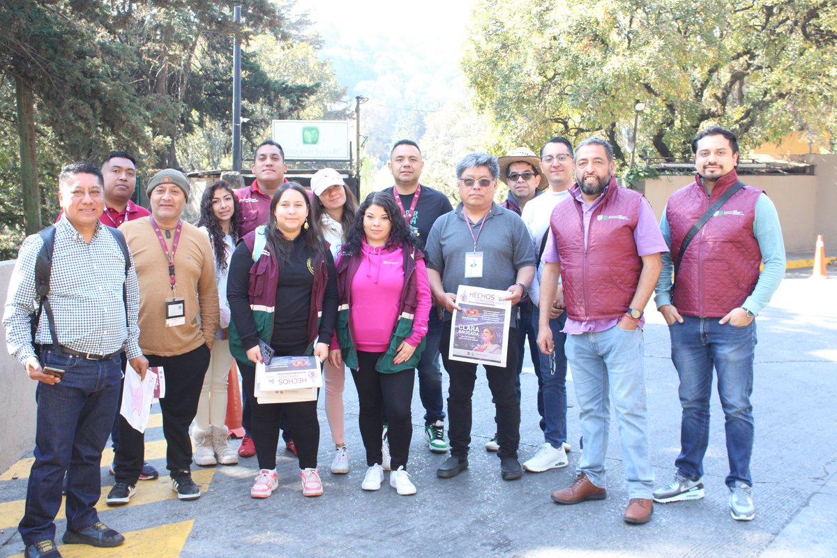 Se brindó orientación y soluciones a sus demandas. Desde la Consejería Jurídica refrendamos nuestro compromiso de brindar un gobierno cercano a la ciudadanía.