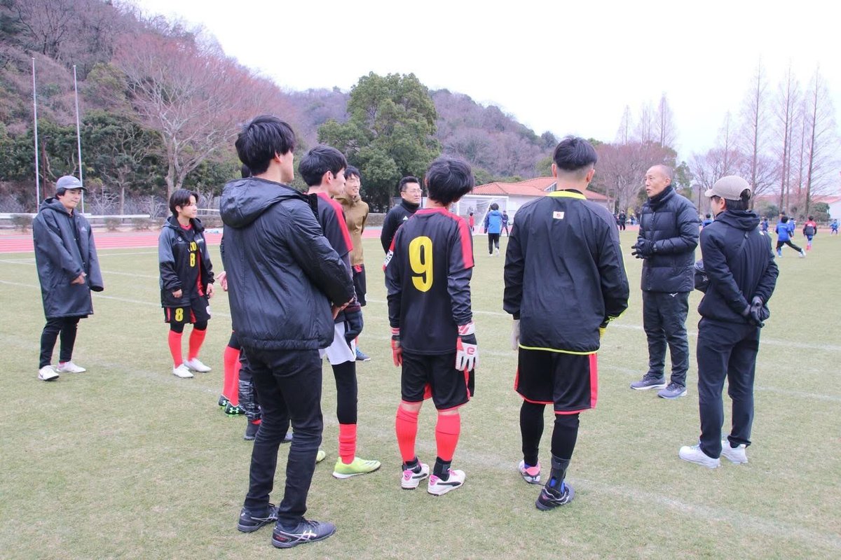 7_cpkobe's tweet photo. 2/2はキッズとの交流戦でした⚽️

冬は夏に比べて筋緊張強め😐

新しいメンバーも加わり、チームの形が少しずつできてきそうです💡
次回はMIZUNO様主催の交流戦です。
いつもありがとうございます🙇‍♂️

大分と大坂のメンバーも参戦🚢

#CPサッカー
#脳性麻痺サッカー
#障がい者サッカー
#MIZUNO https://t.co/6O3BoyAdqO