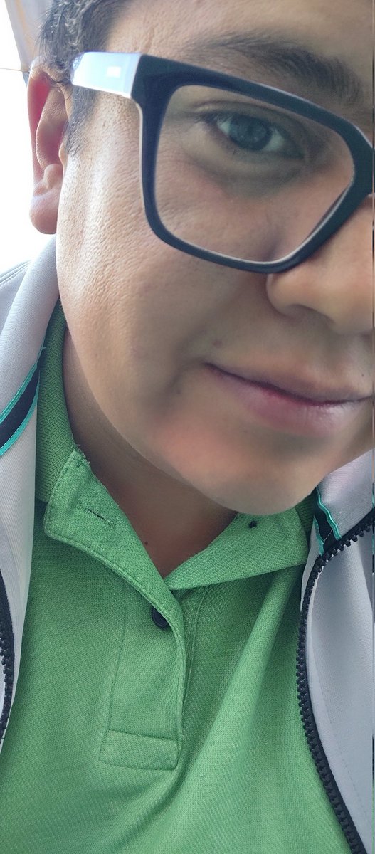 robertolopezt's tweet photo. Sonrisa de jueves o jueves de sonrisa? 😁 #TeextrañoFrio 🥲 https://t.co/u8TdH1B8Iy