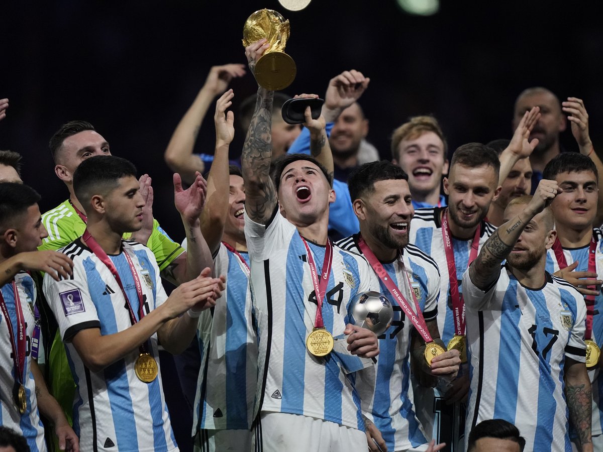 Rubén Fernández 🧡🖤🦇 tweet media