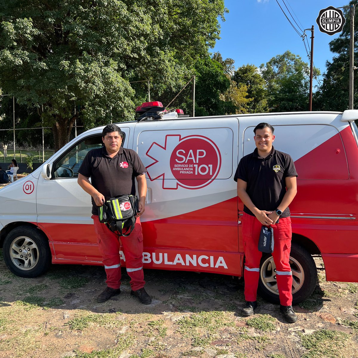 La integridad de nuestros chicos es lo que más nos importa.

👉🏻 Es por eso que contamos con servicio médico y ambulancia en cada entrenamiento. 

#SoyDelOlimpia ⚪️⚫️⚪️