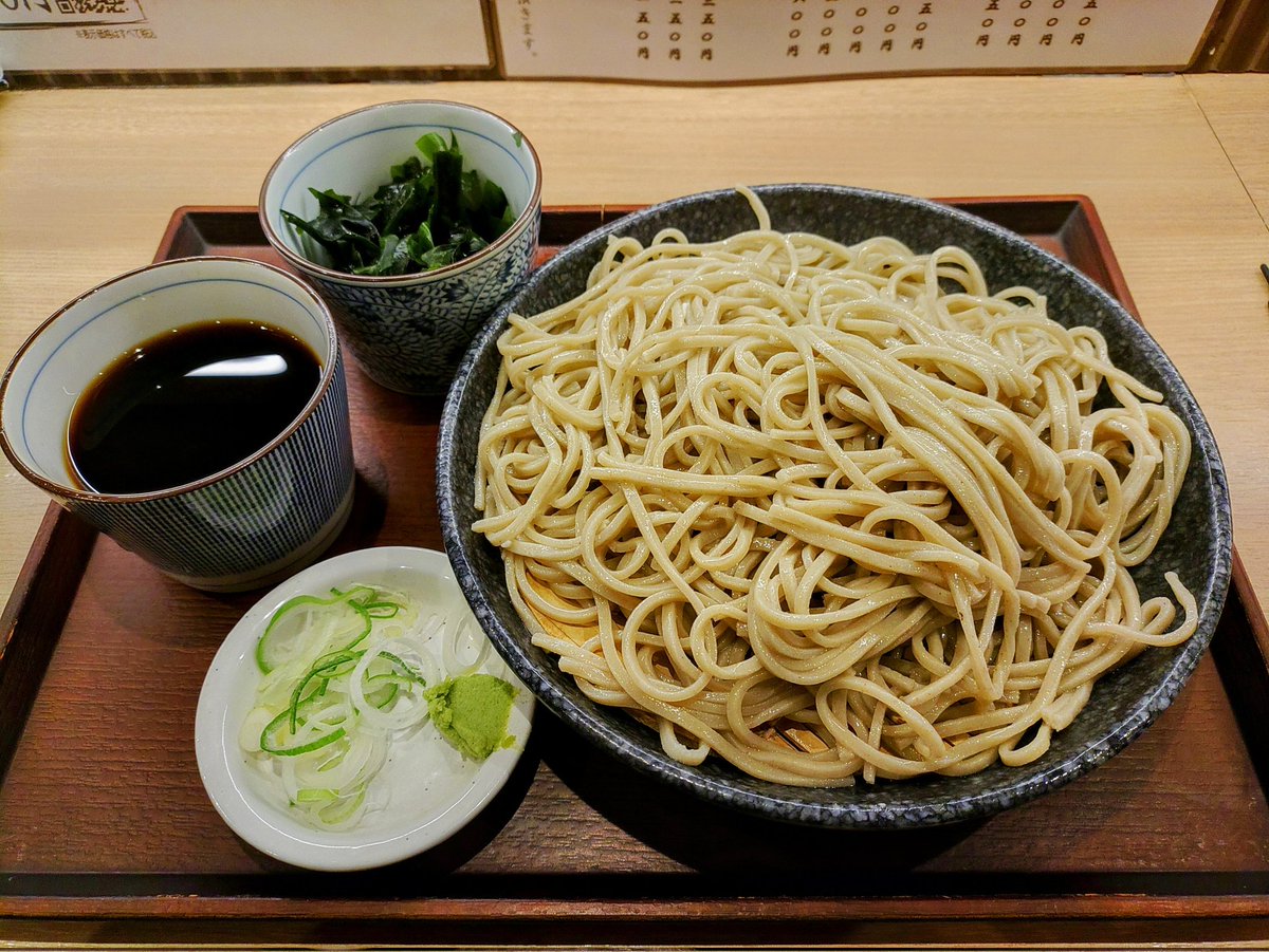 モーニング10割蕎麦‼️新橋にある嵯峨谷というお店は早朝から4毒抜きの