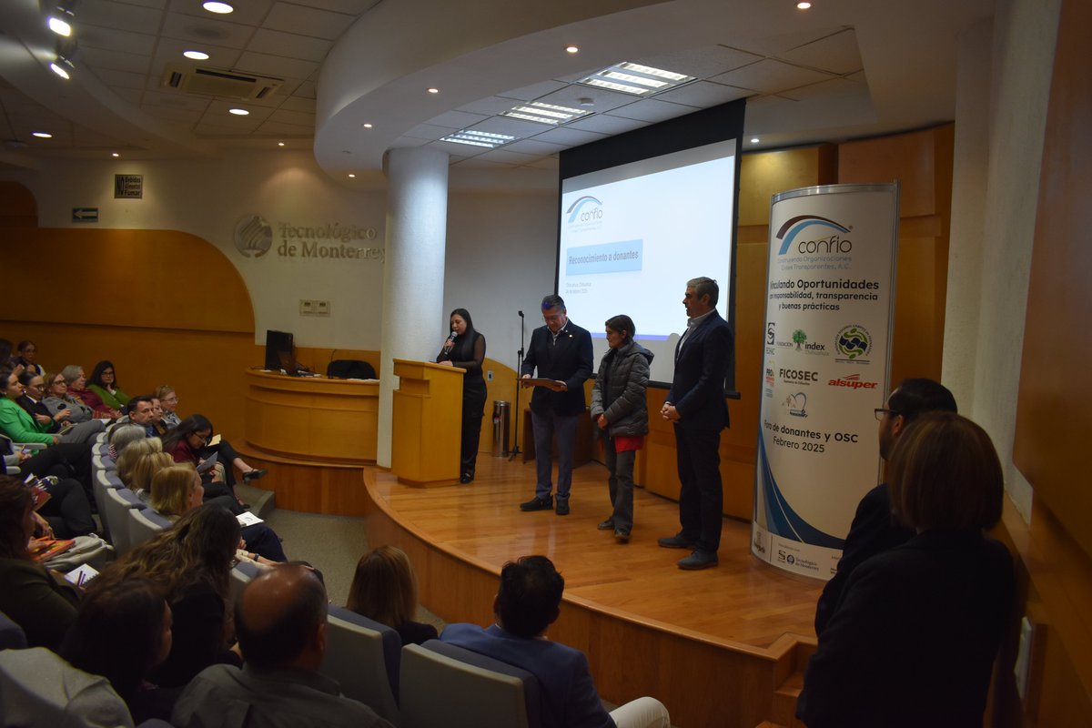 Confio_OSC's tweet image. ¡Evento enriquecedor para OSC!
Vinculando Oportunidades fue un espacio donde donantes y OSC de la ciudad de Chihuahua se unieron con el objetivo de procurar más fondos para sus instituciones además de fomentar alianzas y seguir impulsando proyectos de impacto positivo.
