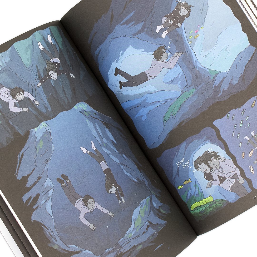 topshelfcomix's tweet photo. "#FirstLove & true #friendship are at the center of this surreal & satisfying #YA #graphicnovel." @ComicsBeat.
Dreamover is capturing the attention of readers in a way that everyone can relate to.
Get #Dreamover by #DaniDiaz now: https://t.co/oWrQyiDWg5
#OGN #ComingOfAge https://t.co/oFD0dgmm2o