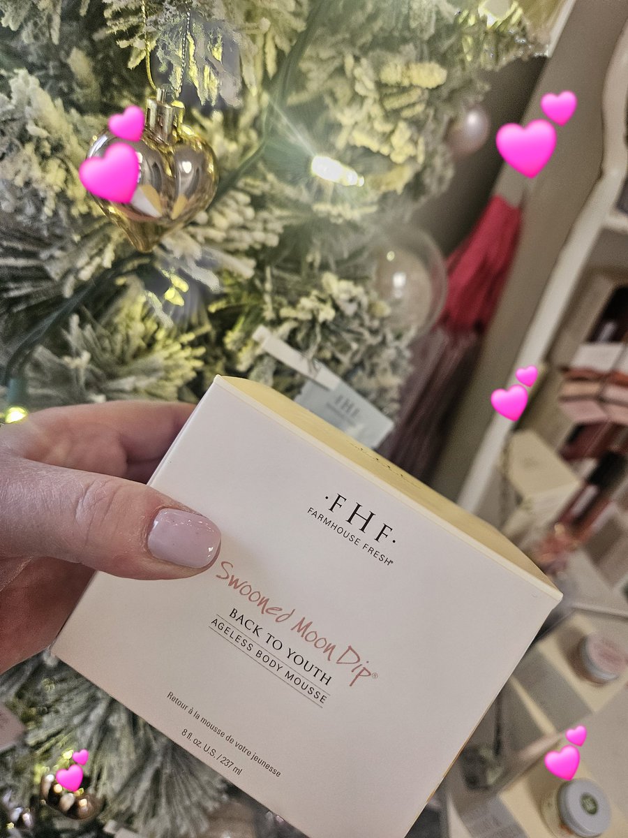 LakeNormanSkin's tweet photo. Ok all my farmie friends...
Love you to the moon dip and backπ
Swooned moon dip is back in π
#farmhousefresh #skincarebythelake https://t.co/ANo6SRp6b6