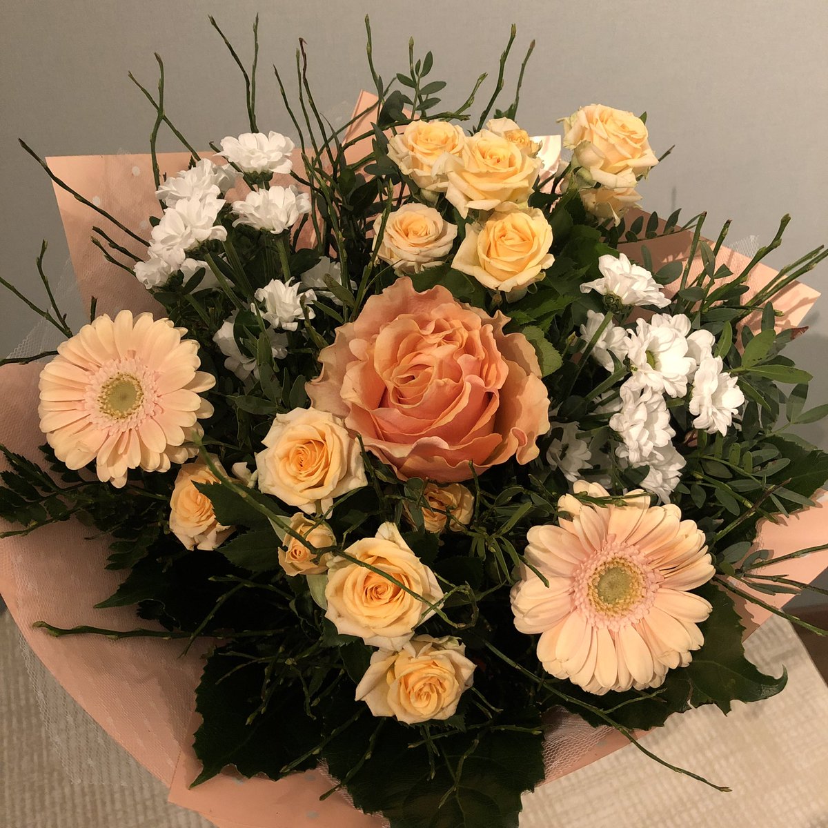 deak_dorottya's tweet photo. Today is my name day 🥰😍🫠
🩷💛🤍🧡💛🤍🩷
#nameday
#névnap
#Dorottya
#Dorka
#Doro (to my Kaysun/Taro besties 😘)
#Flowers https://t.co/D11PYUJphc