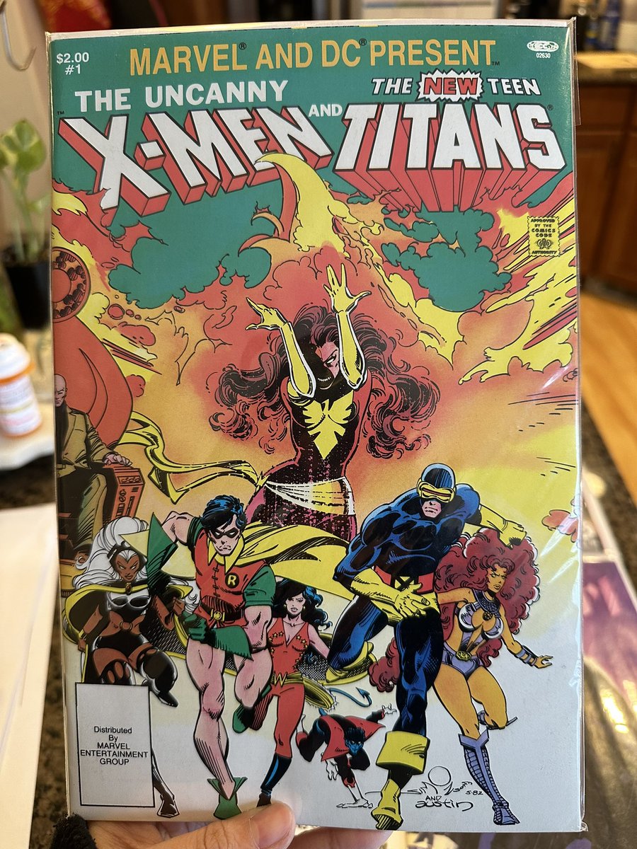 iziebuilds's tweet photo. see?? Cyclops is batman and robin's mentor!!! https://t.co/RDFkDyDHbs