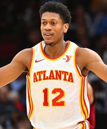 TheHoopCentral's tweet photo. BREAKING — TRADE DETAILS:

CAVS:
- De’Andre Hunter

HAWKS:
- Caris LeVert
- Georges Niang
- Three 2nd-Round Picks
- Two Pick Swaps

(via @ShamsCharania) https://t.co/7ycbhdiWzD