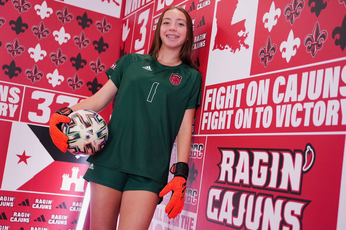 AllyAllen08 tweet media