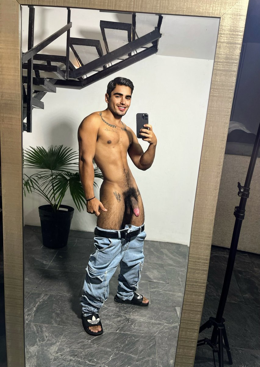 Quieres darme una mamada o encontrarme cerca de ti, has tu cuenta y entra a mi perfil en <a href="/TheBlowers/">TheBlowers</a> 
Entra al link para encontrarme más rápido
Quiero venirme en una boca 🍆💦 
⬇️⬇️⬇️⬇️⬇️⬇️⬇️⬇️⬇️⬇️⬇️⬇️⬇️

theblowers.com/@romariolopezcx 🍆💦