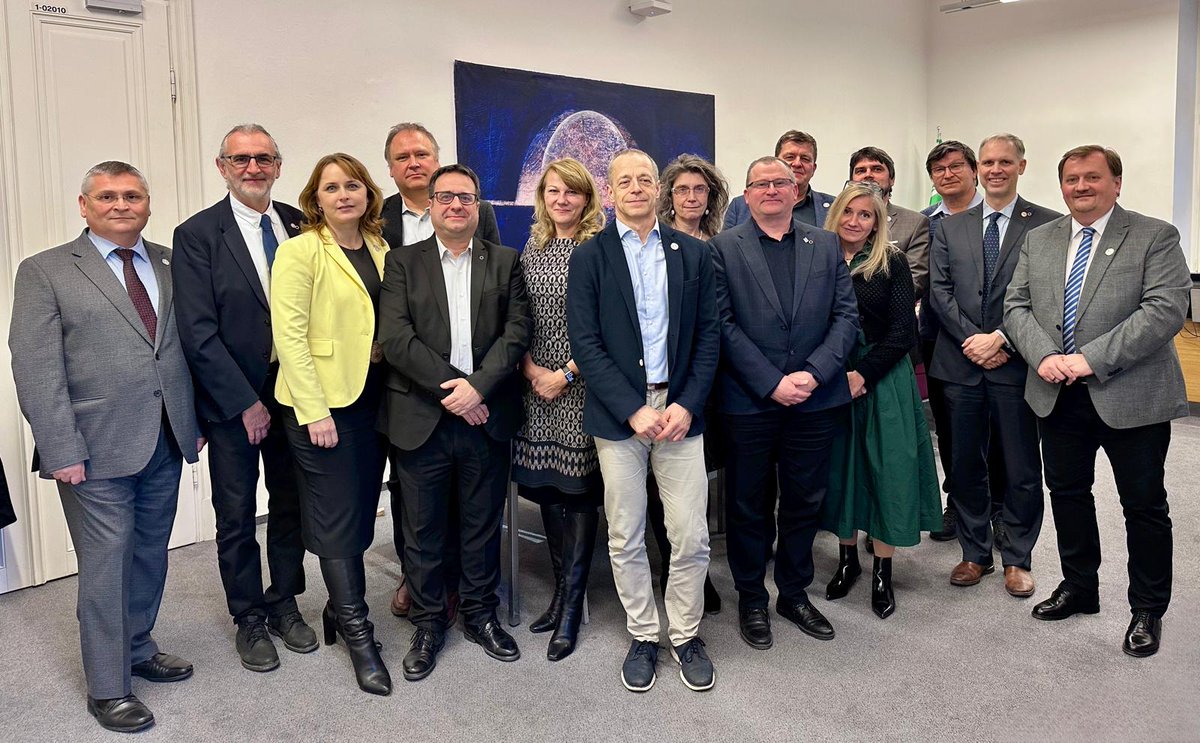 Tomáš.Kašparovský tweet media