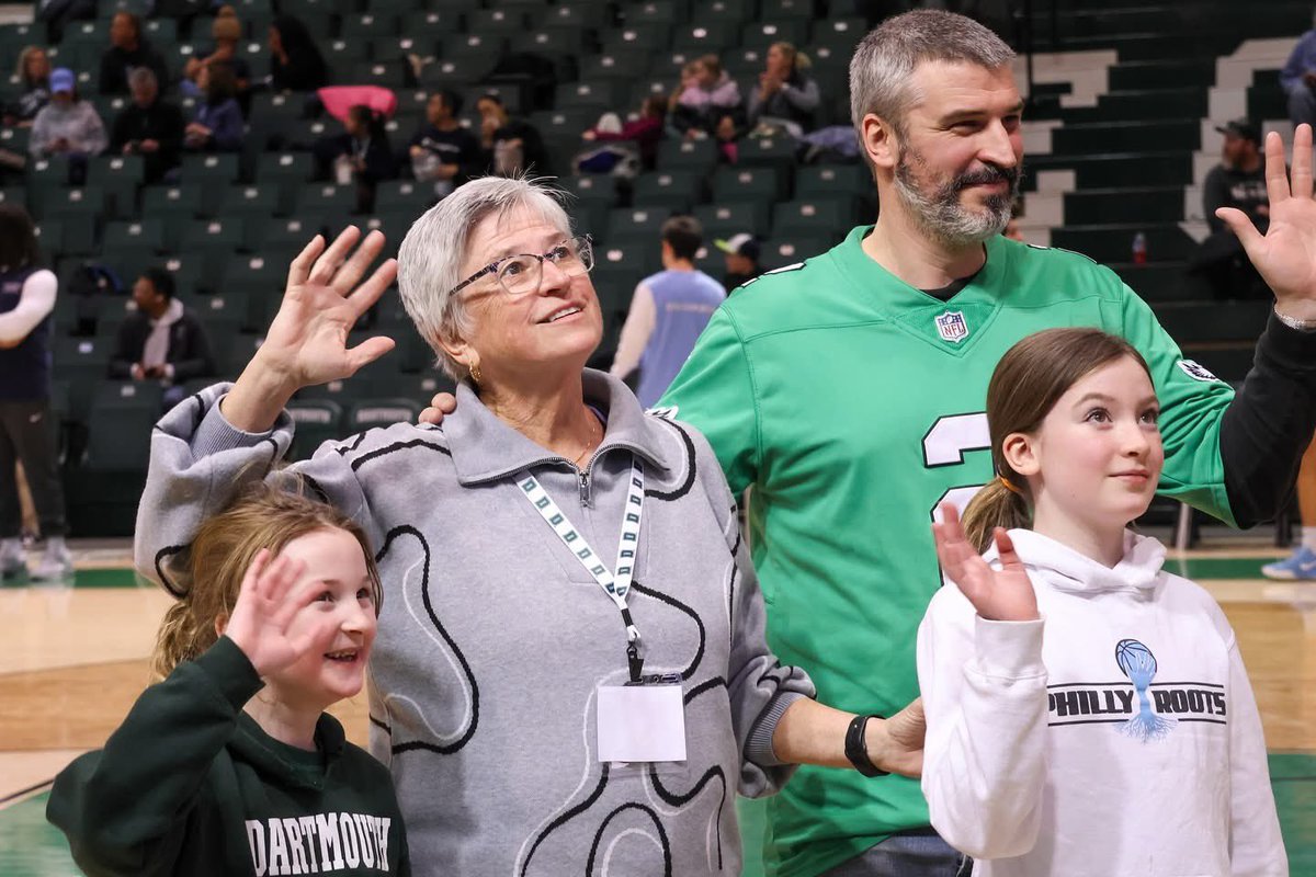 Dartmouth Women's Basketball (@dartmouthwbb) on Twitter photo It was an absolute pleasure to have former legendary head coach Chris Wielgus at Leede Arena last weekend. Wielgus coached at Dartmouth for 28 seasons, most recently in 2013, winning 393 career games with 12 <a href="/IvyLeague/">Ivy League</a> championships! 🏆
Her impact on the program continues to be It was an absolute pleasure to have former legendary head coach Chris Wielgus at Leede Arena last weekend. Wielgus coached at Dartmouth for 28 seasons, most recently in 2013, winning 393 career games with 12 <a href="/IvyLeague/">Ivy League</a> championships! 🏆
Her impact on the program continues to be
