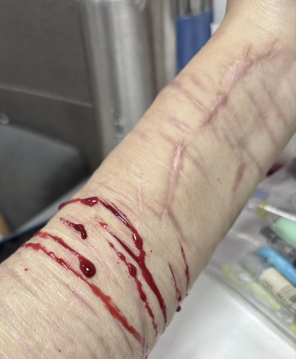 wuli4_0's tweet photo. I wanna die
我復活了 為了死亡 我復活了 https://t.co/KYW1QPFW0v