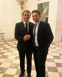 SimoneSimoneFr's tweet image. Les 15 raisons +2 👇(entre autres), qui m’ont amenées à ne jamais toucher un bulletin avec son nom…

Citations du roi autoproclamé datant de sa campagne de 2017 (oui oui il a dit tout ça) :

1. « Il y a dans cette société une majorité de femmes. Il y en a qui sont, pour…