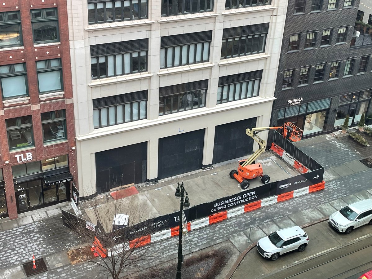 jcreindl's tweet photo. Downtown Detroit Apple store update:

Am hearing the store is getting closer to opening later this year. Specifically, by this summer in this storefront, next to Shinola Hotel on Woodward
Word on street today: “It’s coming, and I think the weather will be warm when it happens” https://t.co/uUhe7lQPeN