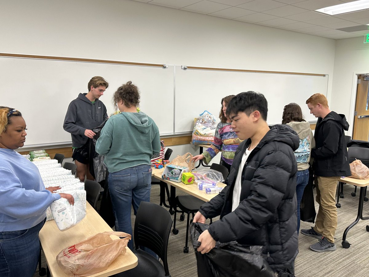 UtahIMF's tweet image. The UIMF held a Spring Social on January 27, 2025, inviting UVU students to learn more about the club, what we do, and how we play an active role in our local community. We participated in putting together baby kits for Tabitha’s Way with Cherise and Kathy from the Rotary Club.