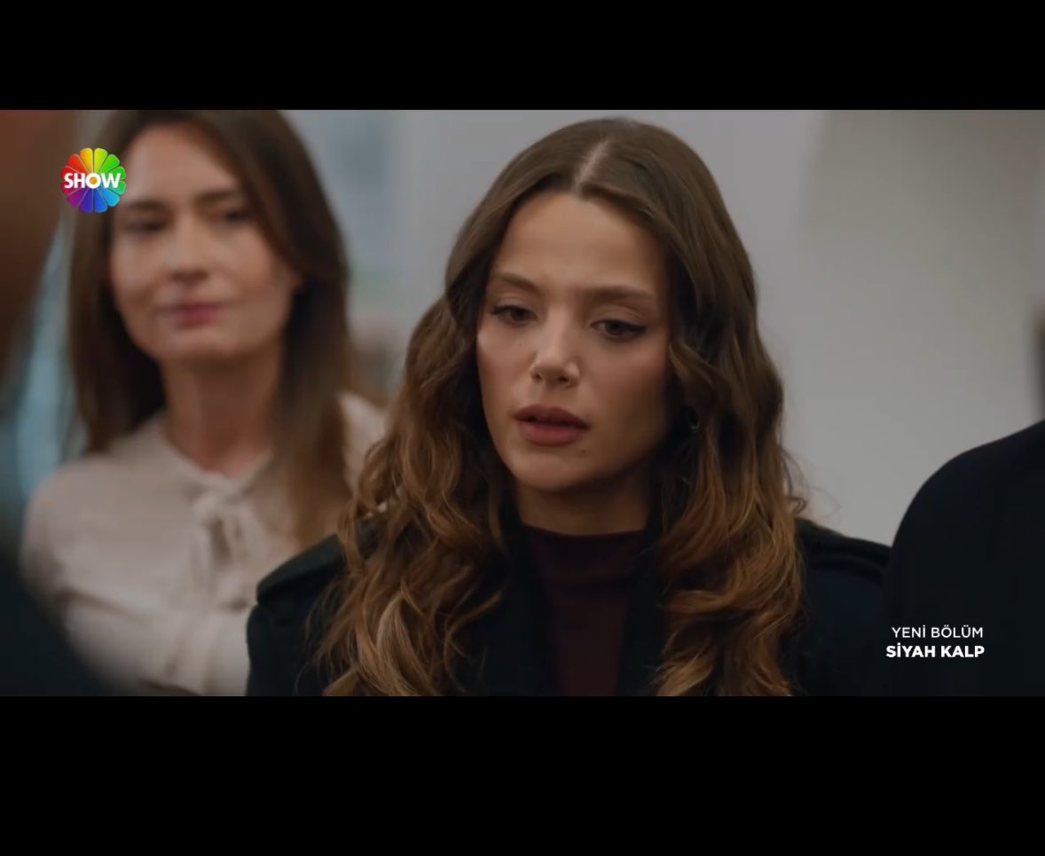 tvmuhendisii's tweet image. Cihan zaten boşanmaya gelmiş Nuh neyin şovunu yapıyor Sevilay’ın elini çekiştirerek. Sevilay bile ne kadar rahatsız oldu. 

#SiyahKalp | #SevCih