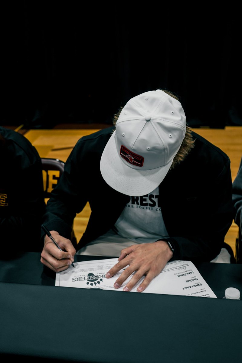 Robert Knorr tweet media