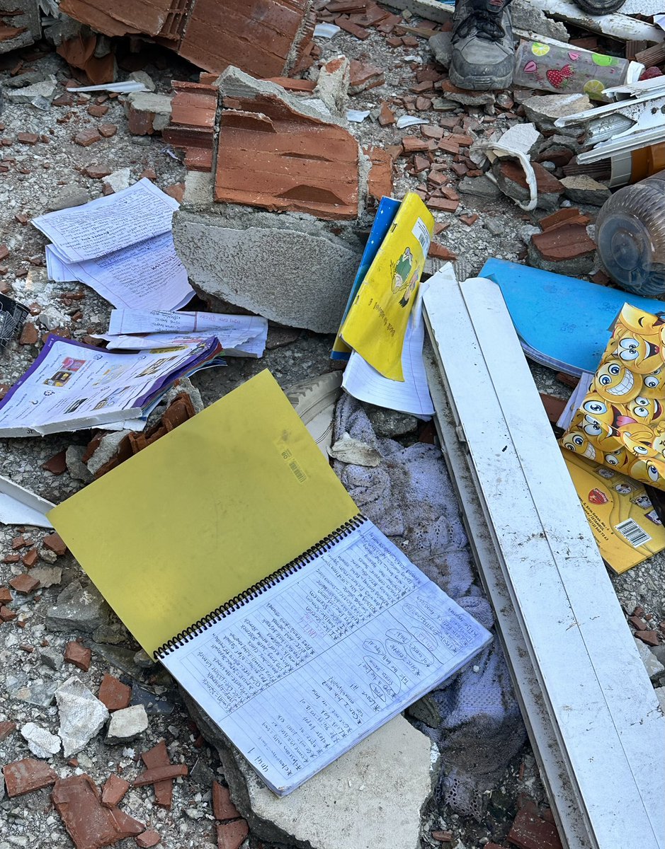 Bugün 2 yıl önceki o acı gecenin ve ardından gelen çaresiz, soğuk, kederli günlerin izleriyle; zihnimizden silinmeyen görüntülerle geçirdik günümüzü. 

Keşke, o günden sonra ülkemizde çok şey değişti; tedbirsizlik, özensizlik son buldu diyebilseydik bugün, keşke…