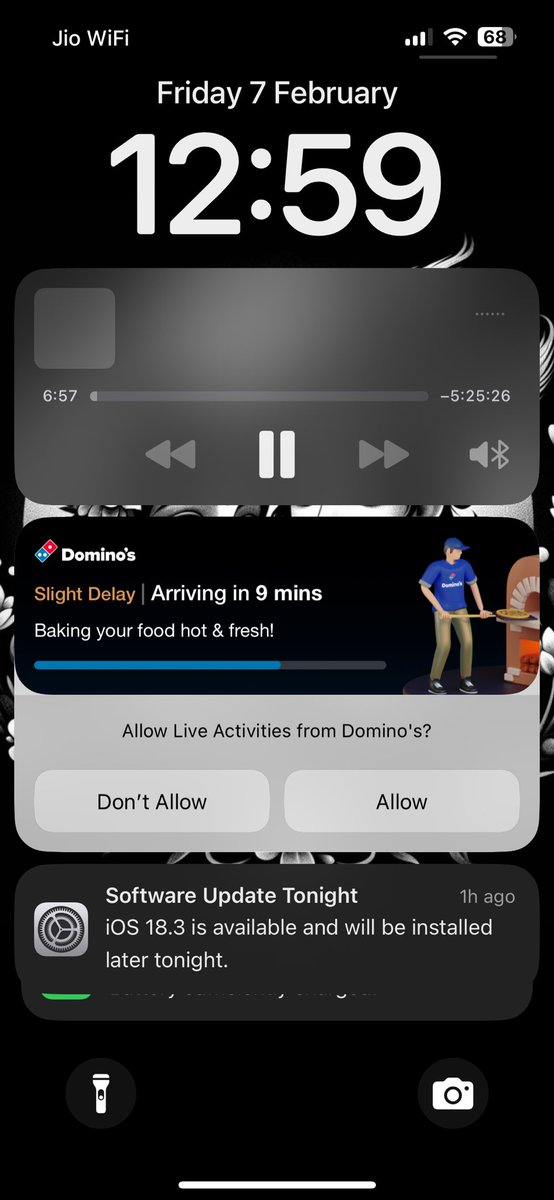 Well_being8722's tweet photo. This is how the @dominos_india cheats customers and maintains the fake tag of 30 mins free delivery.
Not sure why their clock is stuck and telling them 9 mins there to deliver.

Fun fact : No option to claim free order or raise query in the app.
#dominosischeating https://t.co/M9kF2BK33r