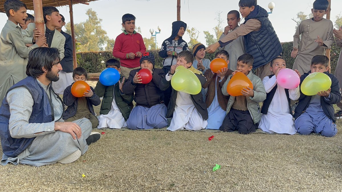 AkhirahFdn's tweet photo. November 2024 MSP:Bringing Smiles to Orphans! 

Your generosity gave orphaned children a day to remember. Let’s keep spreading joy and hope together!

📲 Subscribe at https://t.co/bbwtaIOyPn
#SupportOrphans #SpreadSmiles #CharityWithImpact #TheAkhirahTeam #SadaqahJariyah https://t.co/RNmH42WpHu