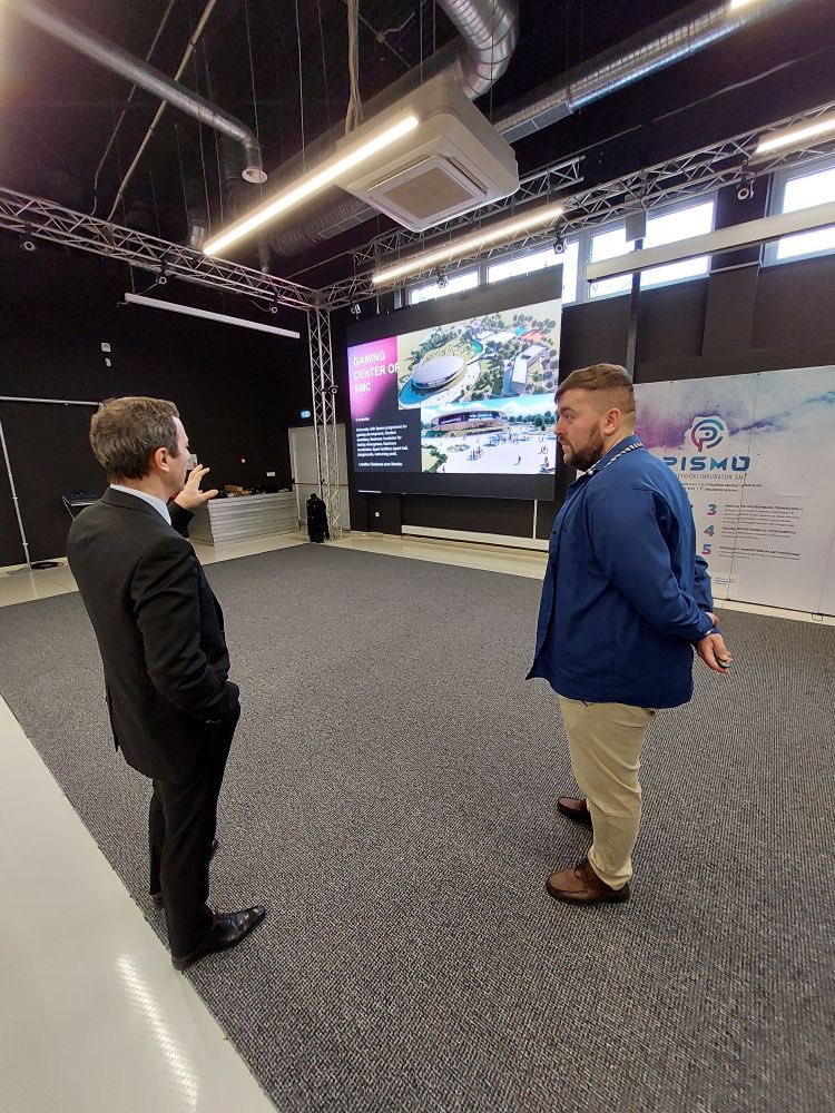 FabienFieschi's tweet photo. This afternoon I visited the PISMO incubator specialised in the gaming 🕹️🖥️🚀industry in #Novska . Wonderful facilities for startups + training and education in game development skills. Always thrilling to meet with startupers working on multiple projects ! https://t.co/B6f9Ty30Be