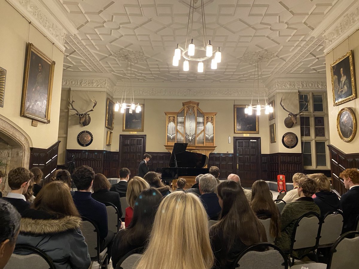 Fabulous Beethoven recital this evening. ⁦<a href="/Stonyhurst/">Stonyhurst</a>⁩ ⁦<a href="/StonyhurstMusic/">Stonyhurst Music</a>⁩