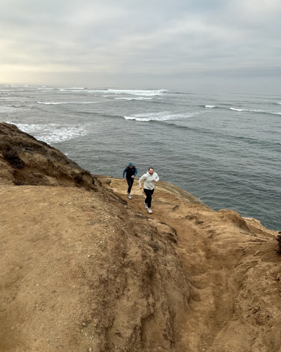 FlightLineGolf's tweet image. We promise we’re working… 😉 Some of our team are at the GCSAA Conference in San Diego this week, connecting with turfgrass pros &amp;amp; industry friends. It’s the largest event of its kind — so much to see &amp;amp; learn! We’ll try not to have too much fun 😁 #GCSAAConference