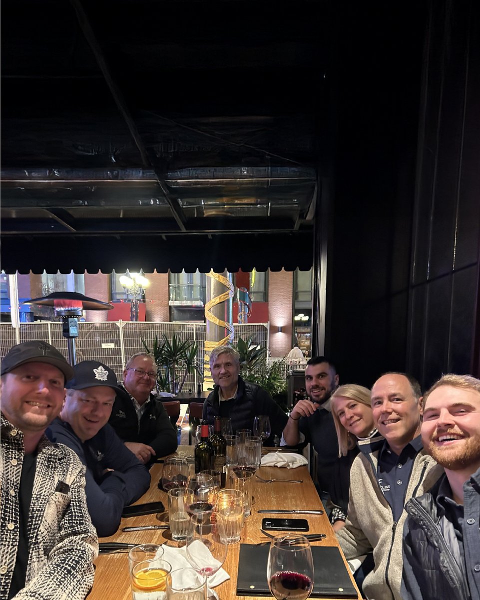 FlightLineGolf's tweet image. We promise we’re working… 😉 Some of our team are at the GCSAA Conference in San Diego this week, connecting with turfgrass pros &amp;amp; industry friends. It’s the largest event of its kind — so much to see &amp;amp; learn! We’ll try not to have too much fun 😁 #GCSAAConference