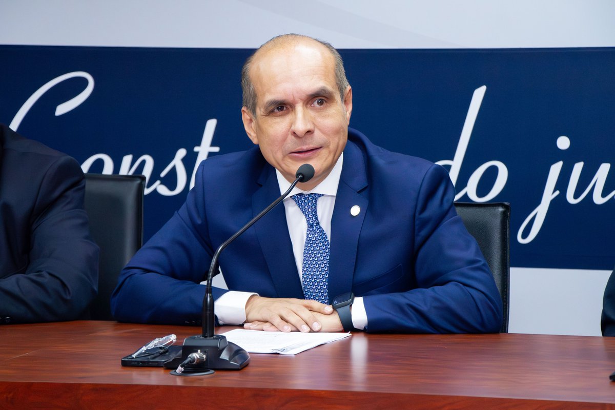 Federación Ecuatoriana de Notarios - FEN tweet media