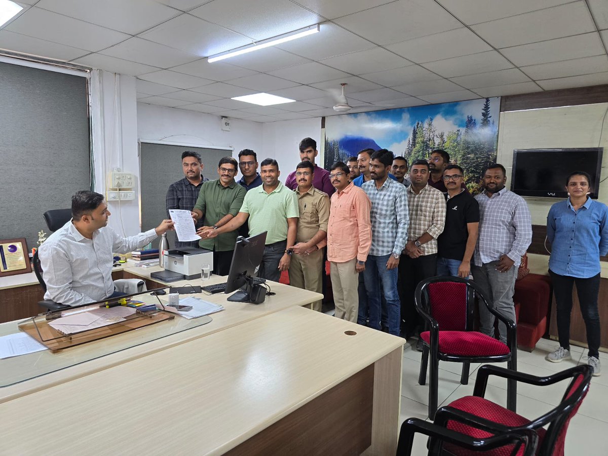 GMVDTOA's tweet photo. @COTGuj_office 
@sanghaviharsh
@CMOGuj
@Bhupendrapbjp
@PMOIndia
@narendramodi
@gujratsamachar
@sandeshnews 
@Divya_Bhaskar
@tv9gujarati
@EtvGujaratiNews
@VtvGujarati
@GSTV_NEWS 
@timesofindia
@htTweets
#JusticeforRTO 
આવેદનપત્ર https://t.co/3Tu58Fikk1