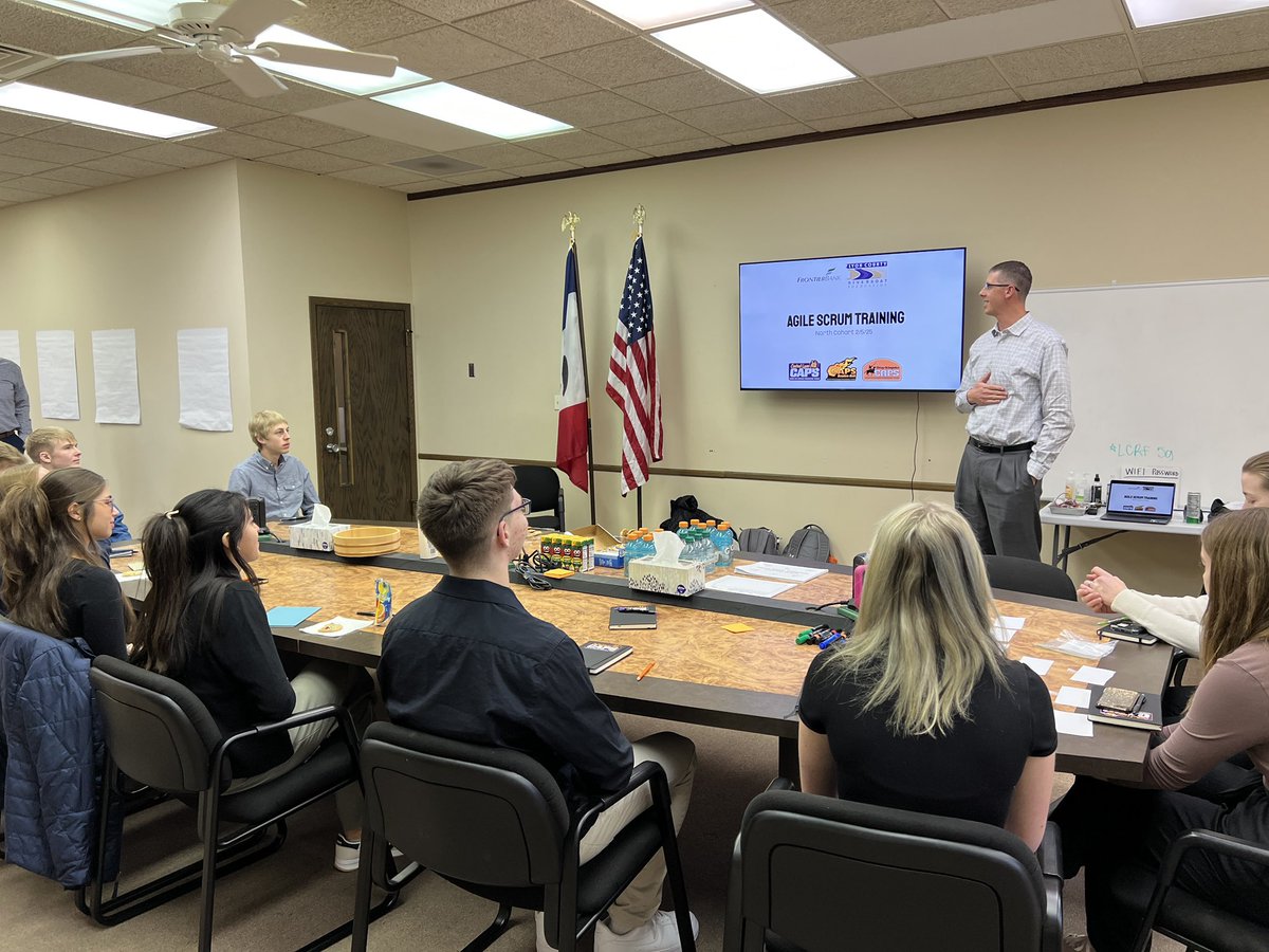 JordanMenning's tweet image. Thank you Brad Rypkema and @BankFrontier for welcoming @clcaps, @bh_caps, &amp;amp; @s_ocaps to your space! It was a great day of hearing from a professional, building skills, and understanding how to develop deliverables for clients!  #BetterTogether #ProjectManagement