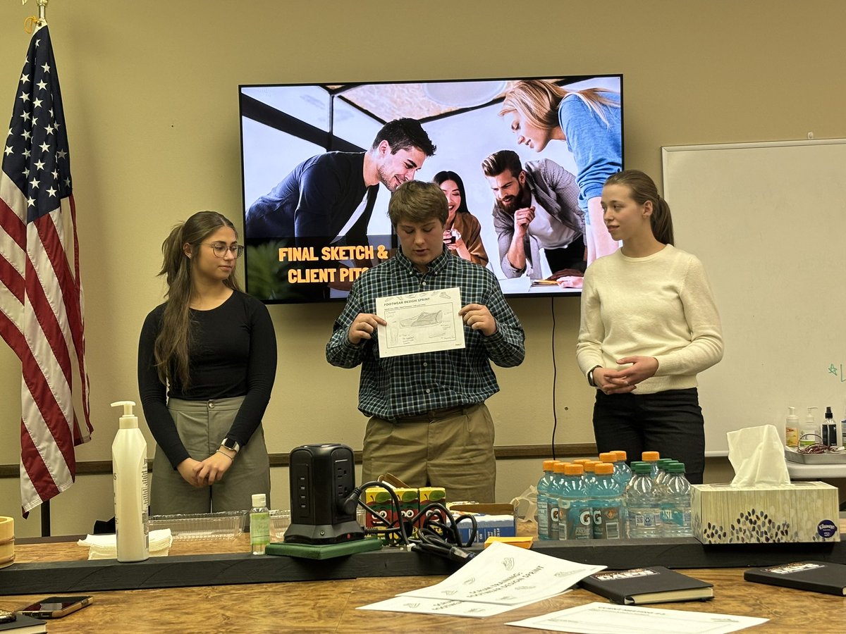 JordanMenning's tweet image. Thank you Brad Rypkema and @BankFrontier for welcoming @clcaps, @bh_caps, &amp;amp; @s_ocaps to your space! It was a great day of hearing from a professional, building skills, and understanding how to develop deliverables for clients!  #BetterTogether #ProjectManagement