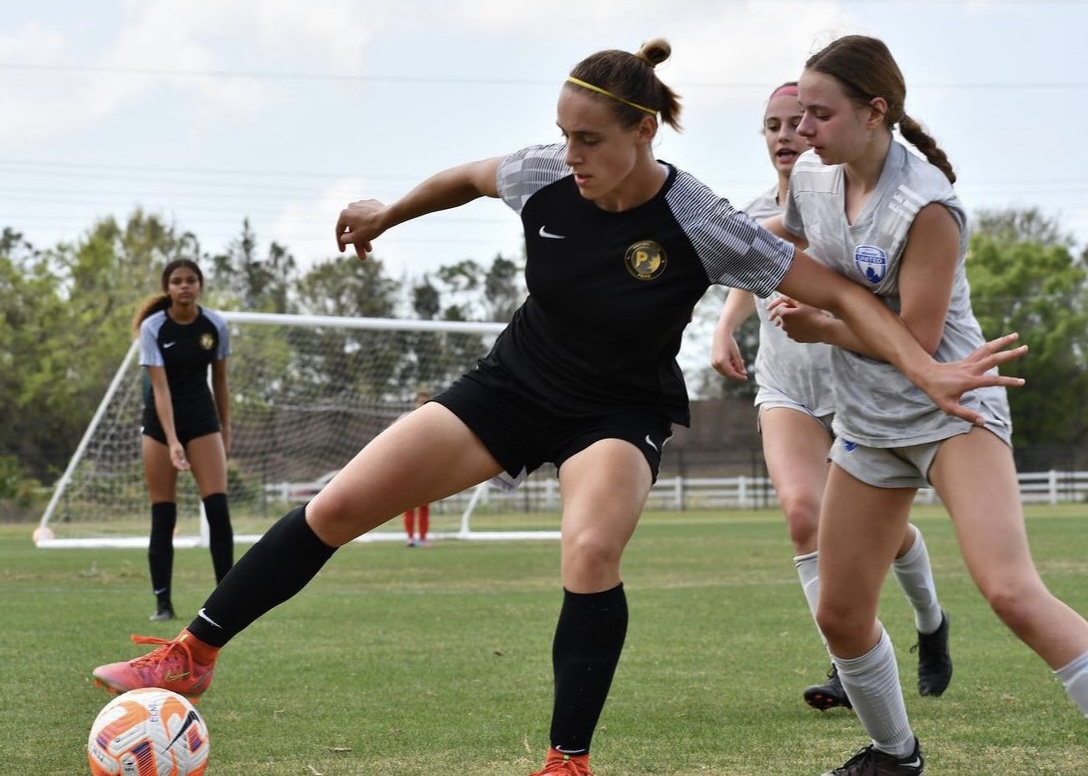 Now introducing Grace Dykstra!

📍: Parkland, FL | IMG Academy 
⚽️: FC Prime ECNL
📕: Business Entrepreneurship
🗣️: I lived in the Madison area for four years and fell in love with the culture, community, and atmosphere. I was inspired by watching the Wisconsin Women’s Soccer