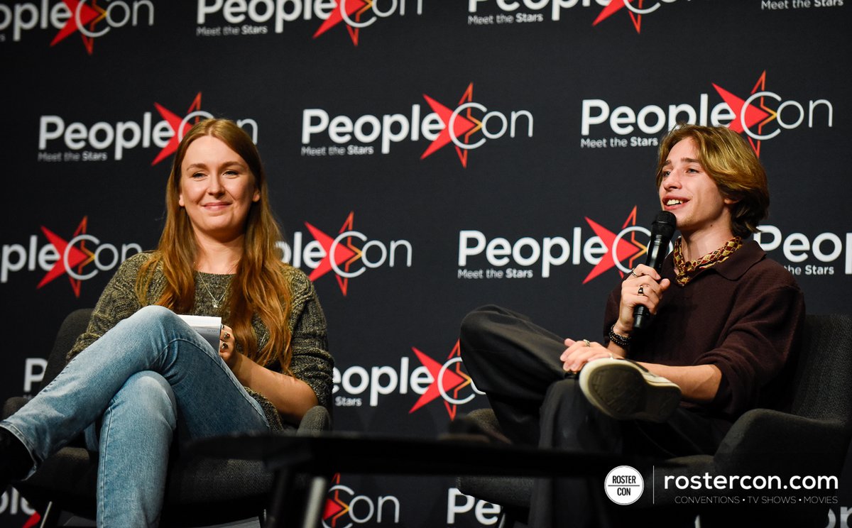 RosterCon's tweet photo. 📸 Les photos du panel avec Raphael Luce ont été uploadées // Photos of the panel with Raphael Luce have been uploaded #StrangerThings #SFM8Tour #SFM8
👉 https://t.co/w5JSTgEtav https://t.co/Jf5ijC73He