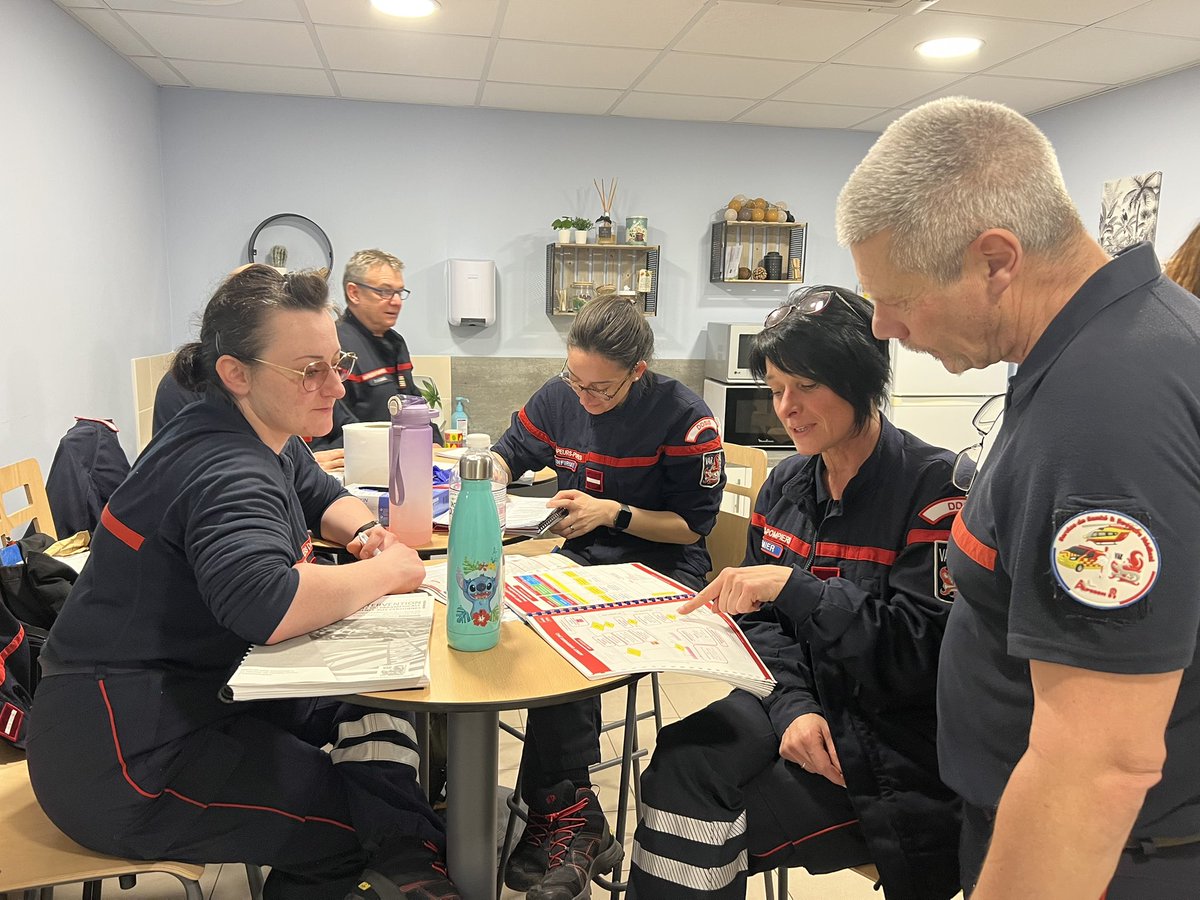 APSSSM83 tweet media