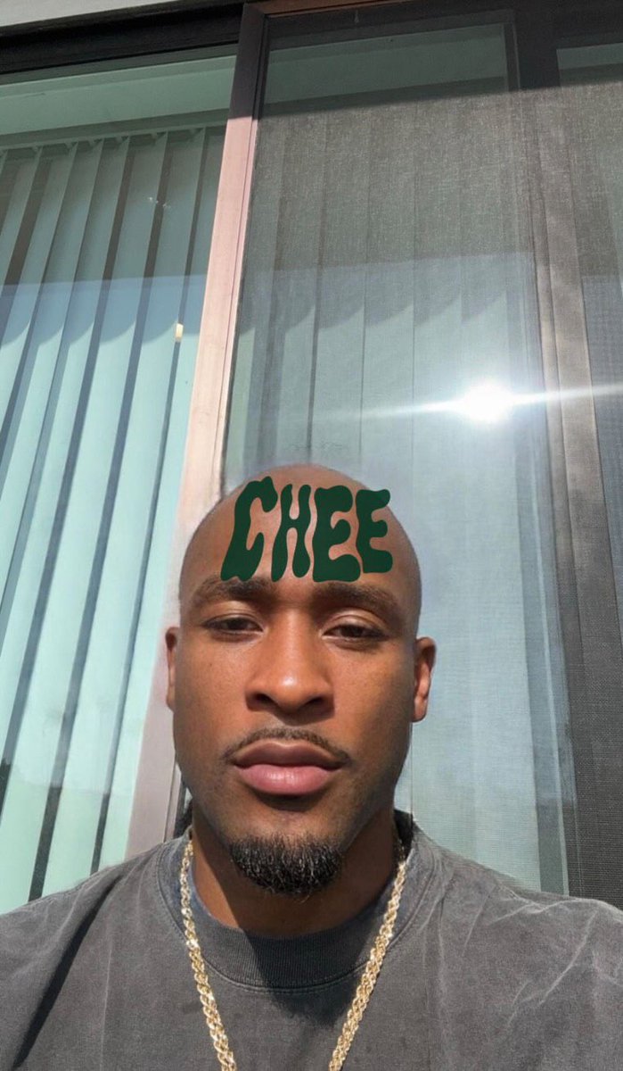 CHEEcrazy_'s tweet photo. @ZaeFrance JEROME IN THE HOUSE 🙂‍↕️ https://t.co/8VbKJyf7G4