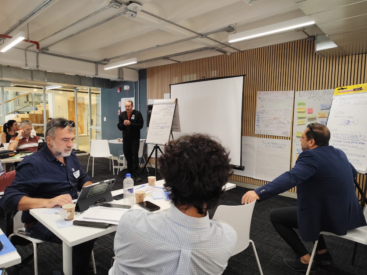 GREducacionLAC's tweet photo. El #GRELAC participando en la reunión de planificación de #REDLAC organizado por @UNOCHA_Americas https://t.co/ZZR7rREfzX
