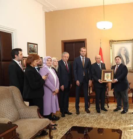 Milliyetçi Hareket Partisi Genel Başkanı Sayın Devlet Bahçeli’ye geçirdiği kalp kapakçığı operasyonu nedeniyle geçmiş olsun dileklerimizi iletiyoruz. 

Allah'tan acil şifalar diliyoruz.
#MHP 
#DevletBAHÇELİ