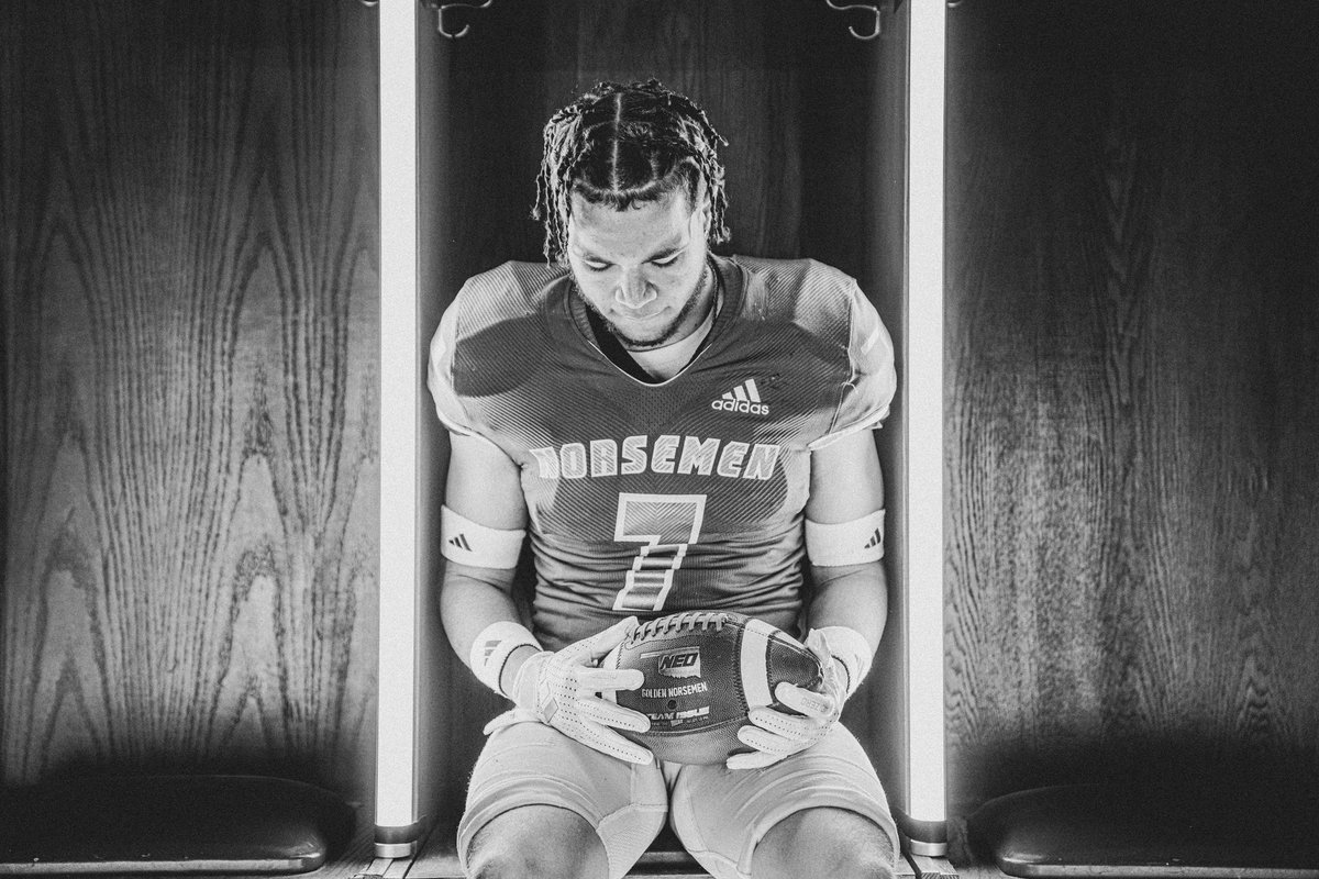 Desean “Thr33zzy” Dennis🎲 (@dennisdesean) on Twitter photo It’s offical time to work! <a href="/CoachCrissup/">Zachary Crissup</a> <a href="/CoachJimmerson/">Antwain Jimmerson</a> <a href="/Veshion_Arps/">Veshion Arps</a> <a href="/DonavnJackso15/">Donavon Jackson</a> #RowNorseRow It’s offical time to work! <a href="/CoachCrissup/">Zachary Crissup</a> <a href="/CoachJimmerson/">Antwain Jimmerson</a> <a href="/Veshion_Arps/">Veshion Arps</a> <a href="/DonavnJackso15/">Donavon Jackson</a> #RowNorseRow