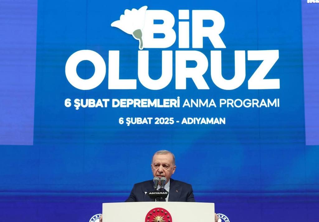 semra_semiz's tweet photo. AK Parti  Genel Başkanımız ve Cumhurbaşkanımız Sn. Recep Tayyip Erdoğan   ile "Bir Oluruz 6 Şubat Depremleri Anma Programı"na katılım sağladik.
@AhmetAYDIN_02 @AvSalihaDiler @HuseyinOzhan_ @AlkanResit02 @Mustafaalkayis @omer_erturkk https://t.co/CbISPXhyZM