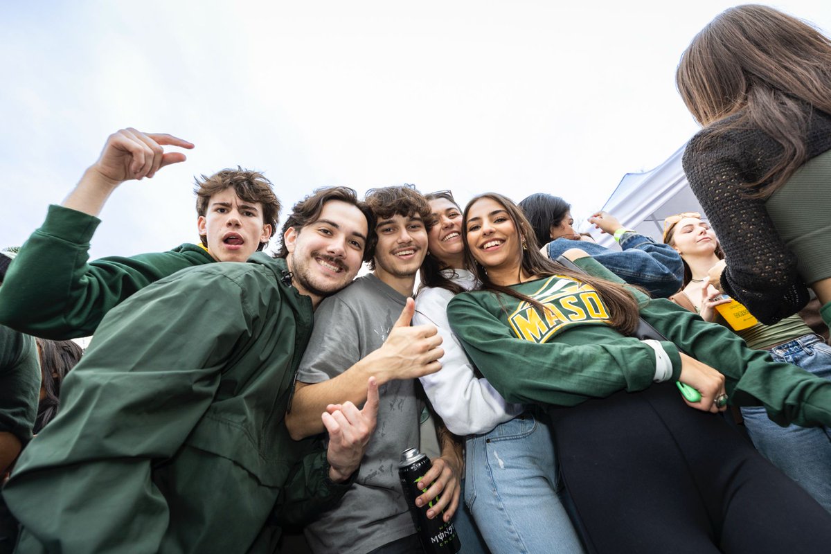 Mason ULife (@masonulife) on Twitter photo 🎉 Wrap up an epic 2025 Homecoming Week with our annual Homecoming Festival this Saturday! 🎊
🗓️ Saturday, Feb 8
🕐 12 PM – 3 PM
📍Lot L, Near Eagle Bank Arena
<a href="/georgemasonu/">George Mason University</a> #masonulife #georgemason #masonnation 🎉 Wrap up an epic 2025 Homecoming Week with our annual Homecoming Festival this Saturday! 🎊
🗓️ Saturday, Feb 8
🕐 12 PM – 3 PM
📍Lot L, Near Eagle Bank Arena
<a href="/georgemasonu/">George Mason University</a> #masonulife #georgemason #masonnation