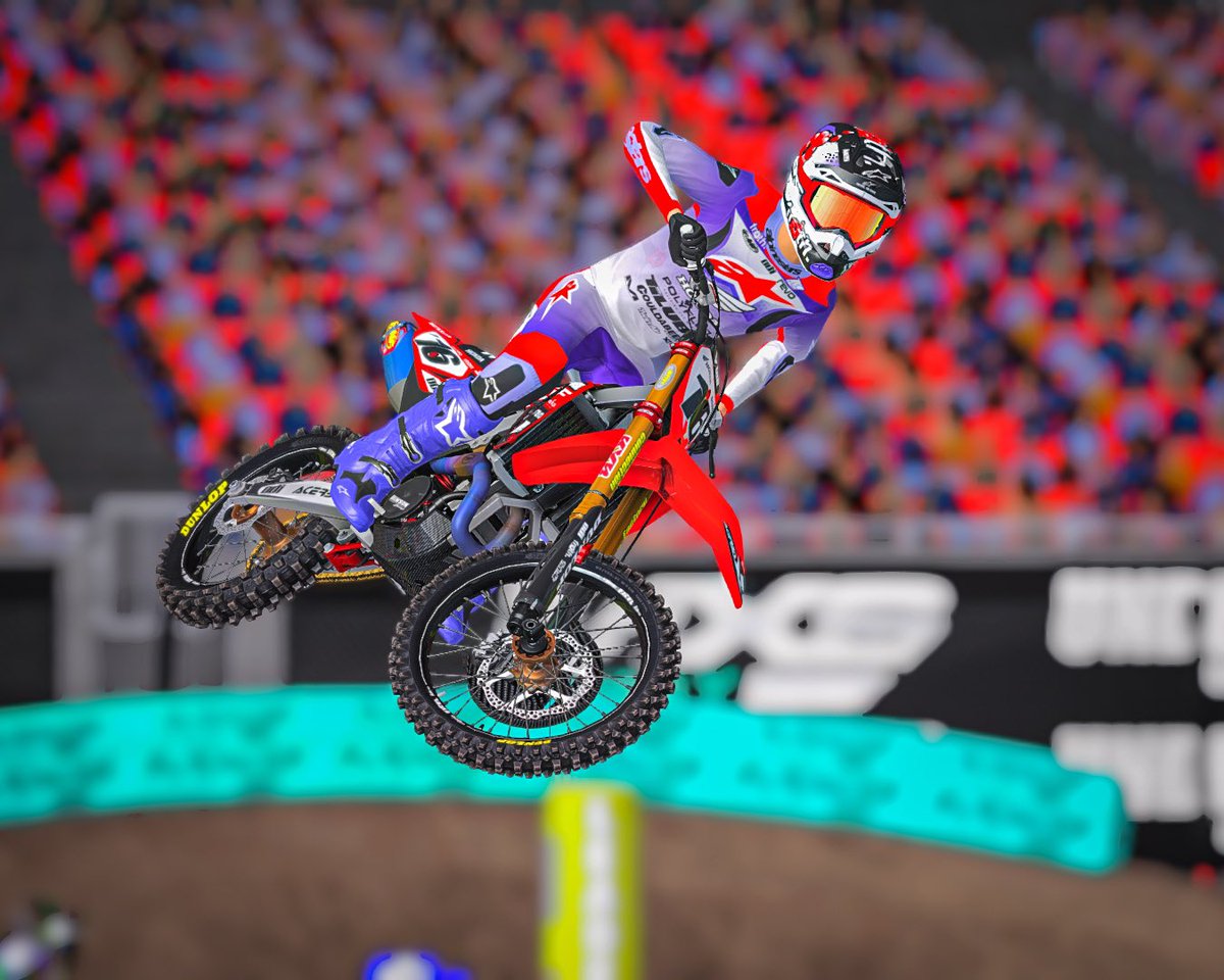 SYSonYT's tweet photo. LIT KIT TAMPA 🔥 Who had the hottest setup in the 450 main from Round 5 of MotoOption SX? https://t.co/y3OuR4hbyx