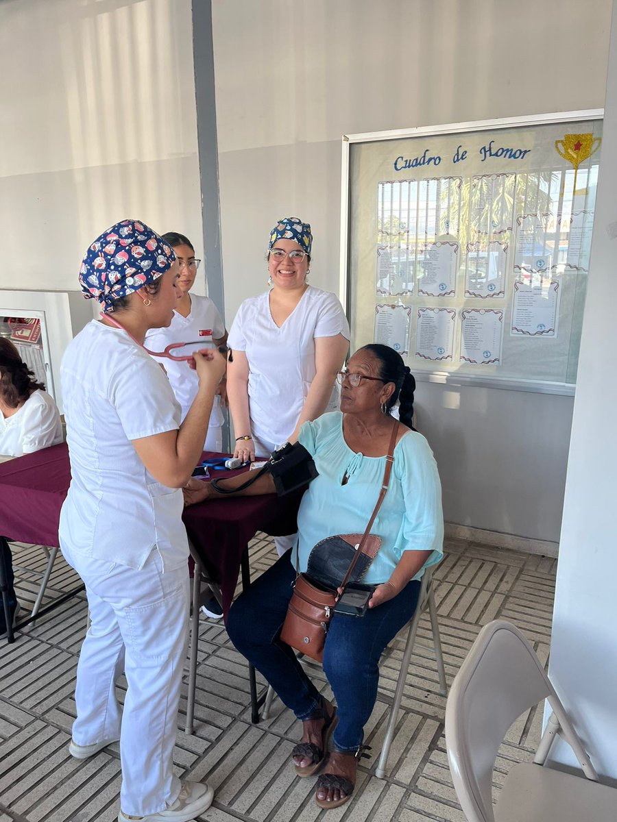 UAMPTY's tweet photo. 👵🏼 Cuidamos a quienes nos dieron tanto🩺✨ En Juan Díaz, nuestros adultos mayores son el corazón de la comunidad. En UAM, estamos desarrollando proyectos de investigación en salud para su bienestar y calidad de vida. ¡Porque su salud es nuestro compromiso! #CompromisoUAM https://t.co/xV6iN3pASP