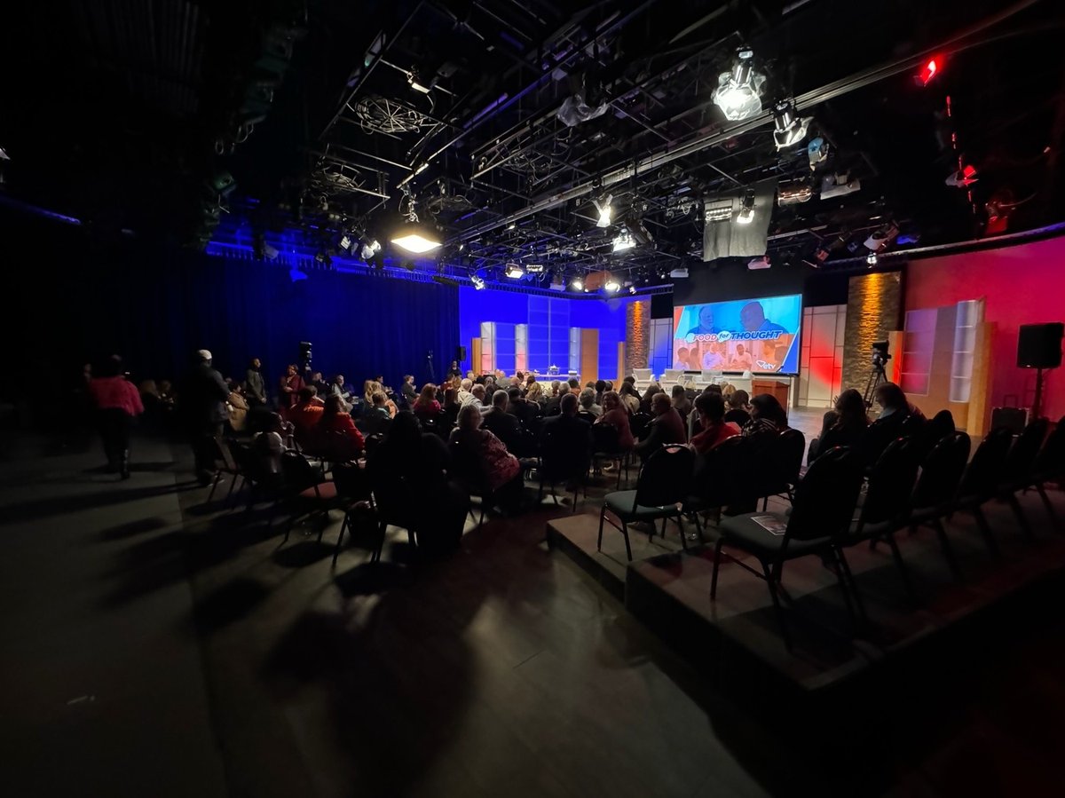 ZeroGravitySC's tweet image. Zero Gravity and SCETV had a fantastic night premiering Food for Thought! The team helped SC House members Jeff Bradley and JA Moore use food to bridge political divides. Congrats to all involved!