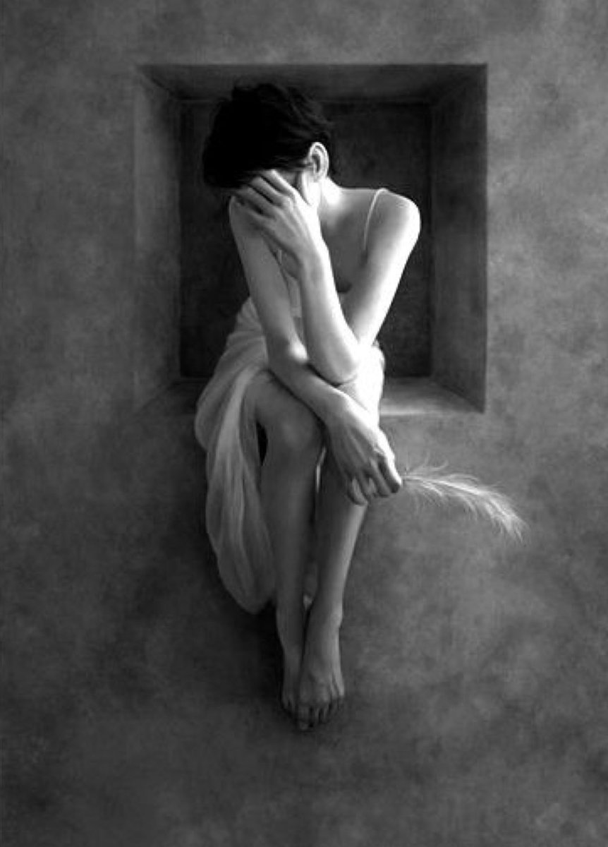 JustanthrAnne's tweet photo. Escape disillusion 
embrace the

quill

#return2writing #tiluswrite https://t.co/Bd7JV5BkQY