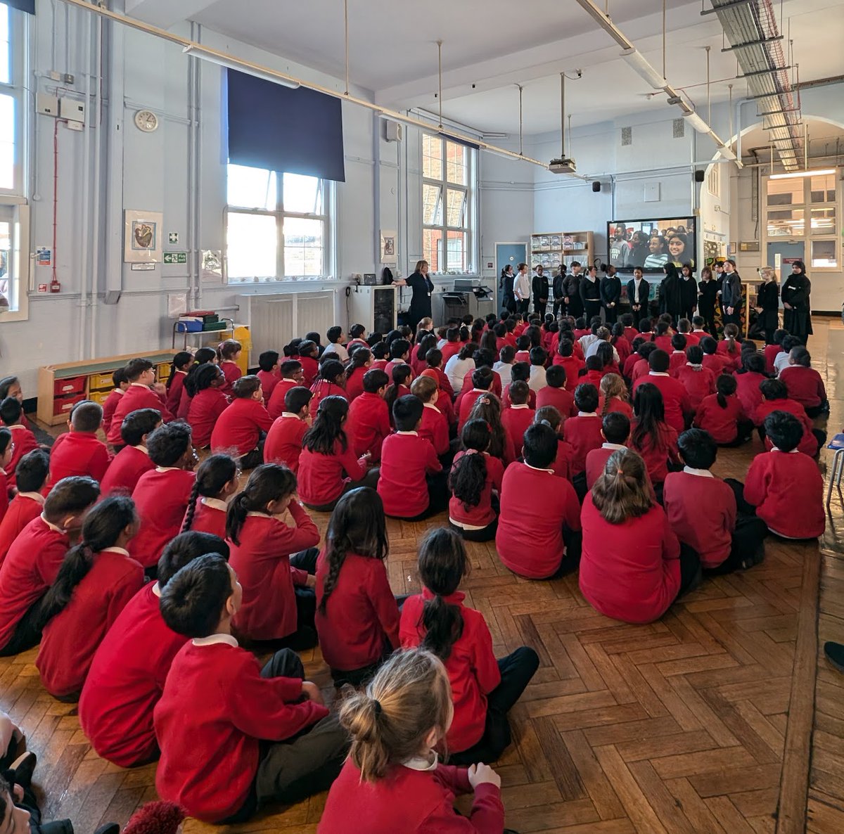 VicarageSchool's tweet image. 🎶 Celebrating Bob Marley’s 80th Birthday! 🎶
Vicarage pupils &amp;amp; staff joined live with over 250,000 voices worldwide to sing, move and feel the #MarleyMagic! 🌍🎤
An unforgettable moment of music and unity! ✨🎵 #YoungVoices80 #OneLove