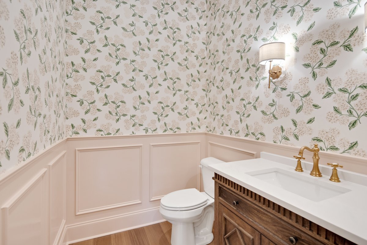 Shower her with flowers! 💐

And by flowers, we mean finding unique ways to incorporate floral elements and designs throughout your new construction home!! This can be a beautiful wallpaper, stylish tile pattern, elegant light fixtures, or a lovely floral inspired paint color!