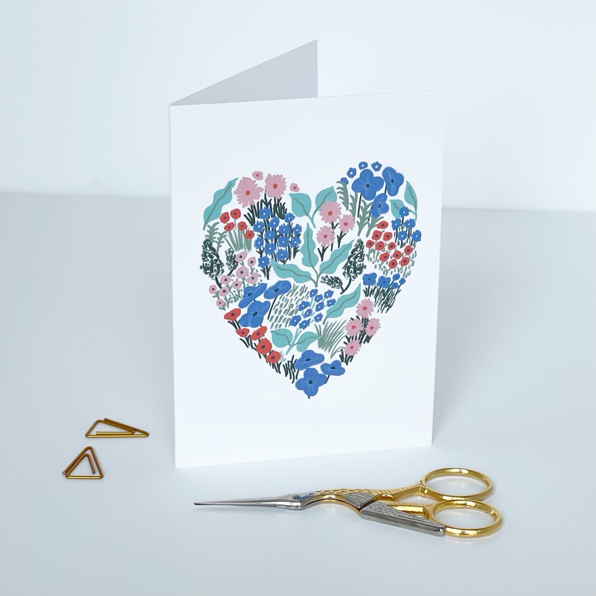 My online shop is now closed until after the 17th of February as I am taking a wee break as it is half term here in Argyll &amp; Bute. If you have your eye on a card you may like for Valentines visit one of my stockists listed here....
buff.ly/3JyWsCa