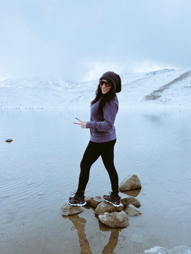 La vida es una sucesión de momentos presentes, abrazalos con gratitud y vive cada uno como si fuera un regalo único e irrepetible. 🖤🤸🏾‍♀️💪🏾✨🖤